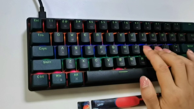 Amazon.com: surmen 60% Gaming Keyboard 60 Percent, Wired Mini